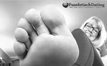 Mature Füße für einen jungen Liebhaber Na, wer will Mature Füße küssen?