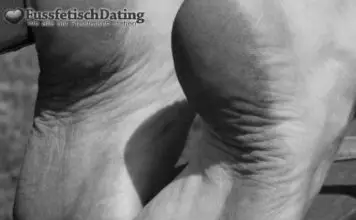Schrunden und Fersenrisse sind geil Füße mit Schrunden und Fersenrisse.