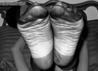 Sexy Nylonfüße in deinem Gesicht Sexy Nylonfüße lecken.