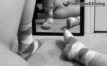 Nasse Pflaume mit Socken Fetisch